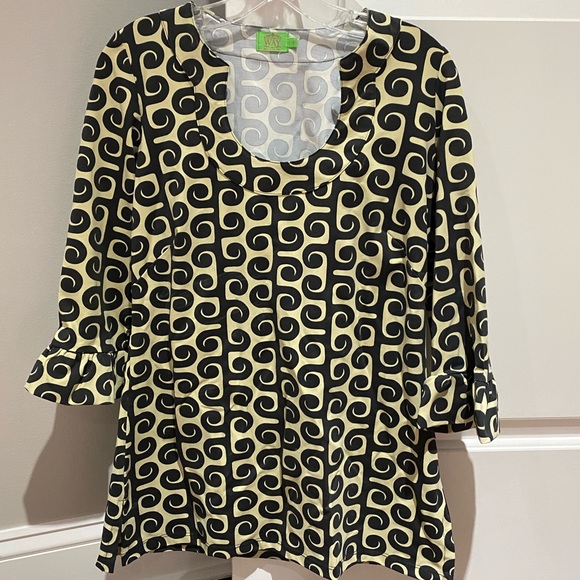Katherine Way top. Size S. - Picture 1 of 2